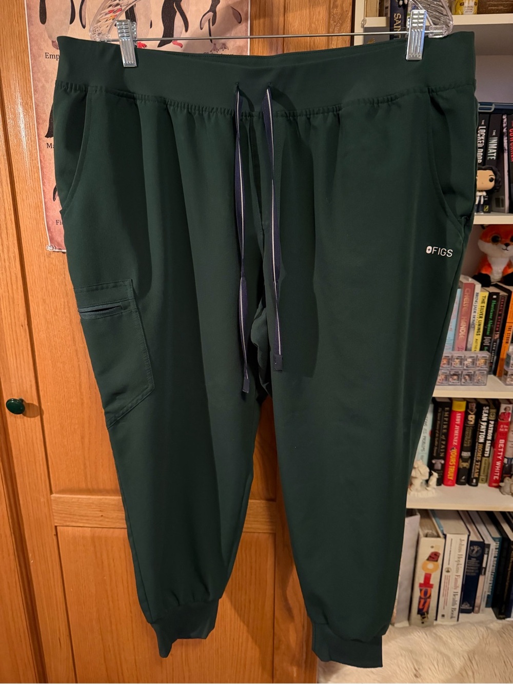 FIGS Women’s Dark Green Jogger Scrub Pants